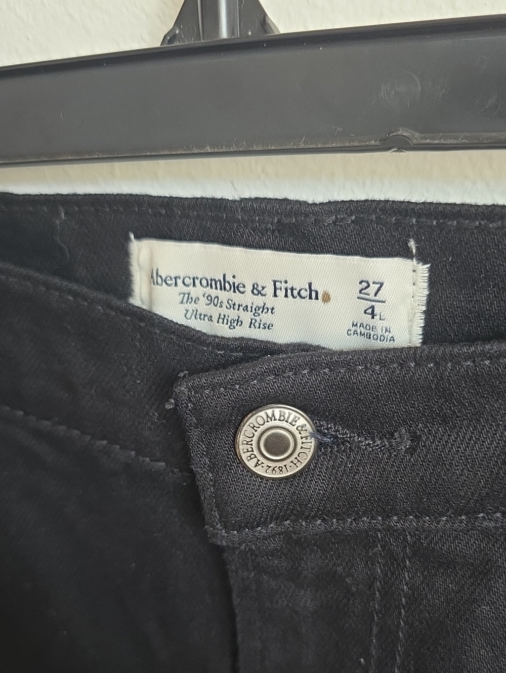 NWT Abercrombie & Fitch Ultra High Rise '90s Straight Jeans Sz 27 4L Black - Picture 13 of 14